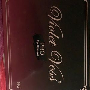 Set of 20 never used eyeshadows